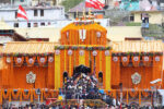 6 ತಿಂಗಳ ನಂತರ ಮತ್ತೆ ತೆರೆದ ಬದರಿನಾಥ ದೇವಾಲಯ