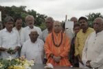 ಶ್ರೀ ಡಾ.ಚನ್ನಸಿದ್ದರಾಮ ಪಂಡಿತಾರಾಧ್ಯ ಶಿವಾಚಾರ್ಯ ಸ್ವಾಮೀಜಿ ಎಸ್ಸೆನ್ ಸ್ಮಾರಕಕ್ಕೆ ಭೇಟಿ.!